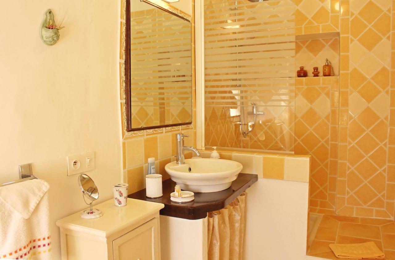 Bed and Breakfast Demeure Cevenole Les Rameaux Brissac Esterno foto